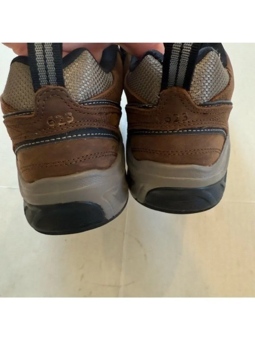 New Balance 623 Mens Size 8 D Cross Trainer Brown Leather MX623LT3 Sneakers